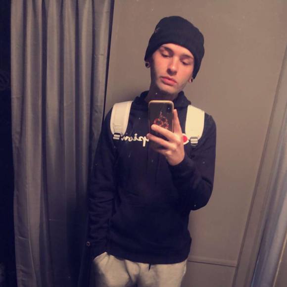 Profile Picture of Kaleb Varney (@kaleb_varney) on Poshmark