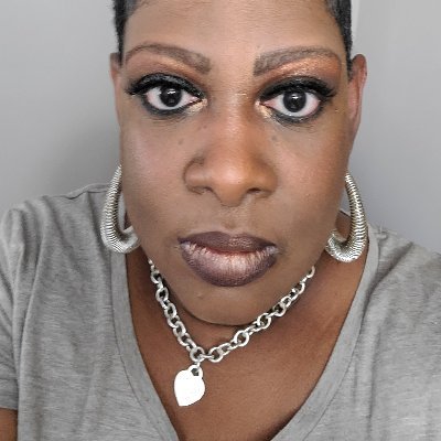 Profile Picture of Regina Clemons (@ReginaClemons15) on Twitter