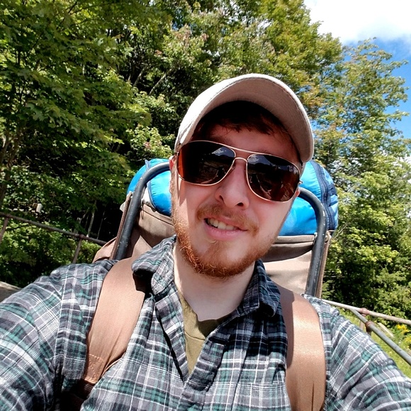 Profile Picture of Daniel Buchanan (@knifelifedan) on Poshmark