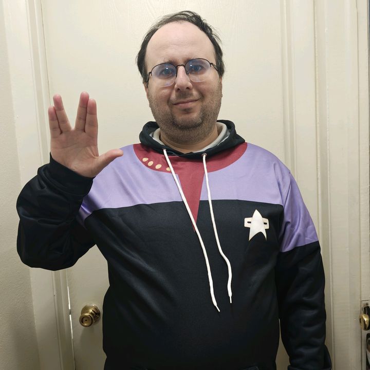 Profile Picture of David Wiedenbaum (@mr.startrek) on Tiktok