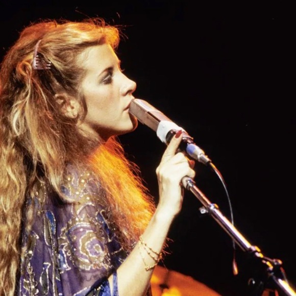 Joelle Belluz - Poshmark Profile Picture of Joelle Belluz (@joelle2459) on Poshmark