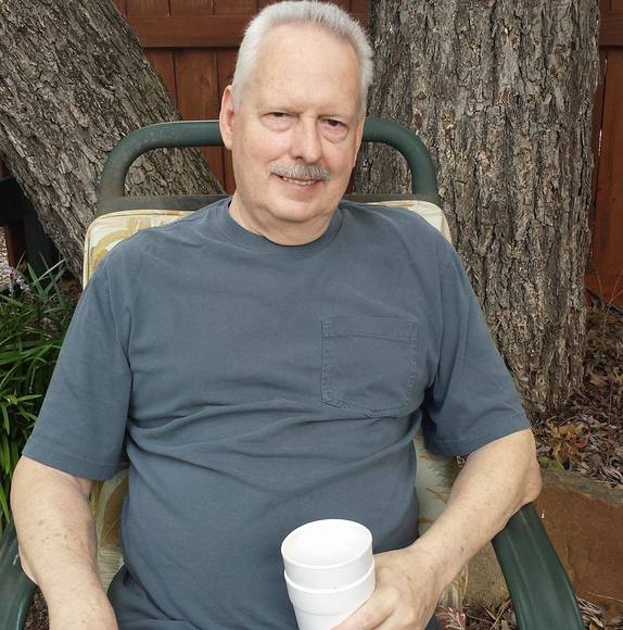 Donald Thompson - Poshmark Profile Picture of Donald Thompson (@db00491300) on Poshmark