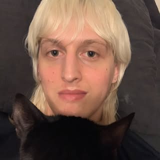 Profile Picture of Blake Erik 🧝🏻‍♀️ (@blakeerik) on Instagram