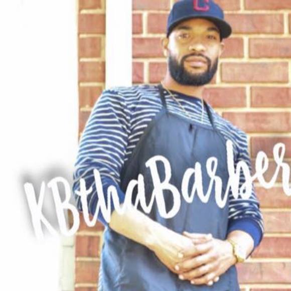 Profile Picture of Kelcey Bond (@kelceybond) on Poshmark