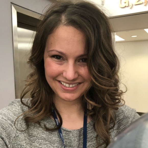 Profile Picture of Joanne Mckiernan (@mckiernan_j) on Poshmark