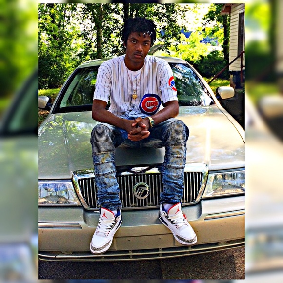 Profile Picture of Aaron Johnson (@nappymuzik) on Poshmark