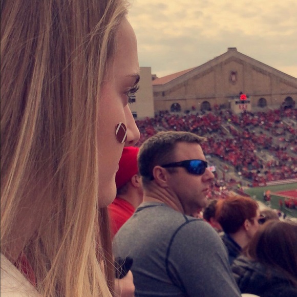 Profile Picture of Sophia Walters (@sophia18walters) on Poshmark