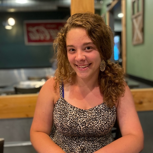 Profile Picture of Maya Ringwall (@mayaringwall) on Poshmark