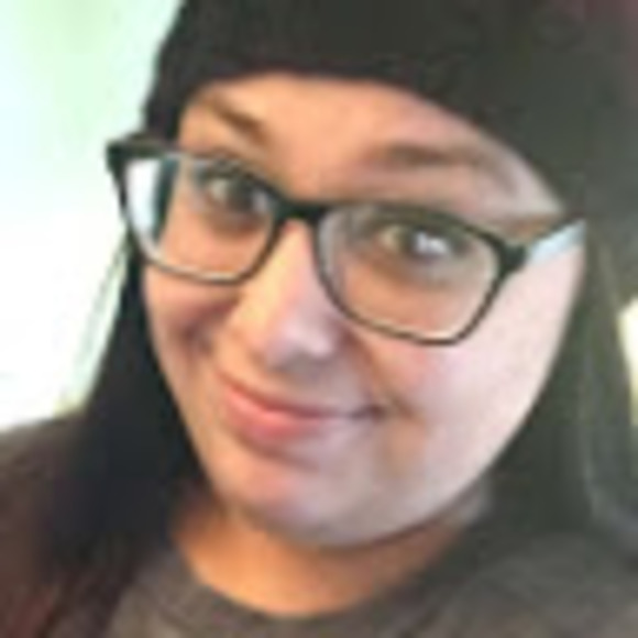 Melissa Zarndt - Poshmark Profile Picture of Melissa Zarndt (@mzarndt92) on Poshmark