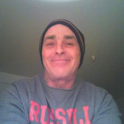 Profile Picture of Brian Isbell (@murriboy69) on Twitter