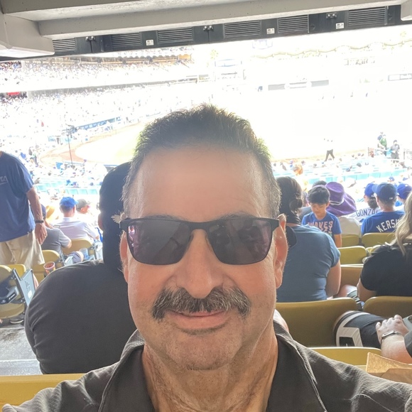 Profile Picture of Barry Herer (@beardog719) on Poshmark