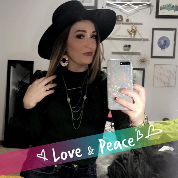 Profile Picture of Jillian Allen (@jillian1313) on Poshmark