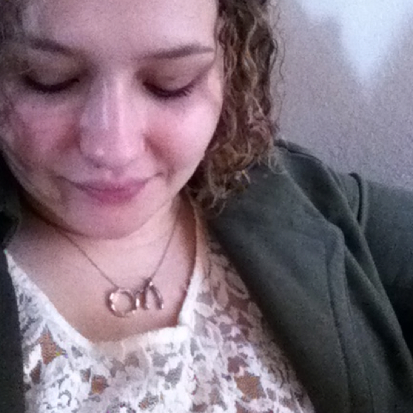 Profile Picture of Jennifer Demos (@jen616) on Poshmark