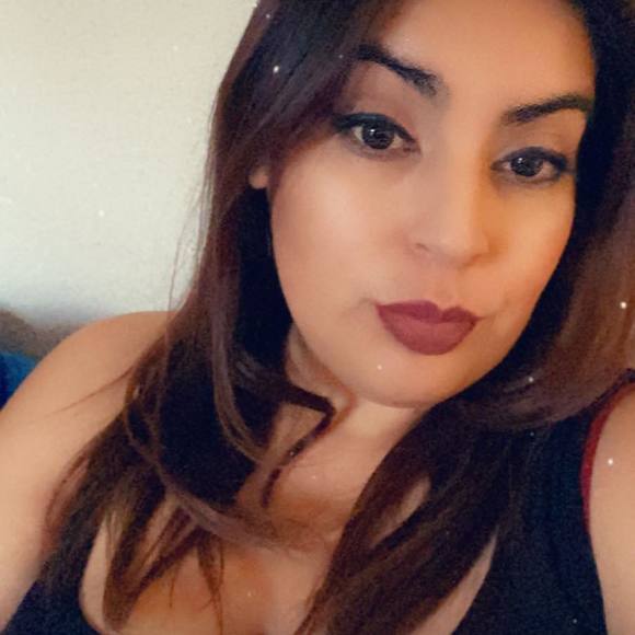 Profile Picture of Frances Ildefonzo (@fildefonzo) on Poshmark