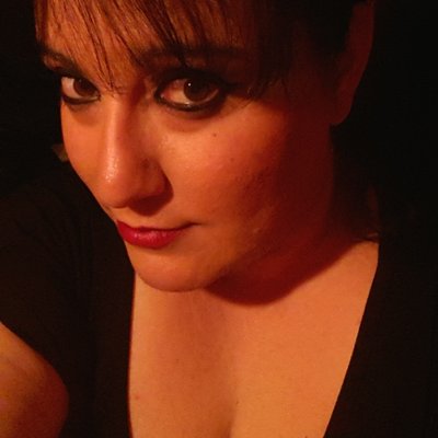 Profile Picture of Maria Makridou (@deadkiss20) on Twitter