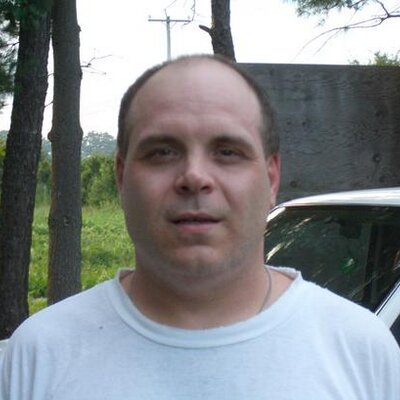 Profile Picture of Michael Seagraves (@rockgod66) on Twitter