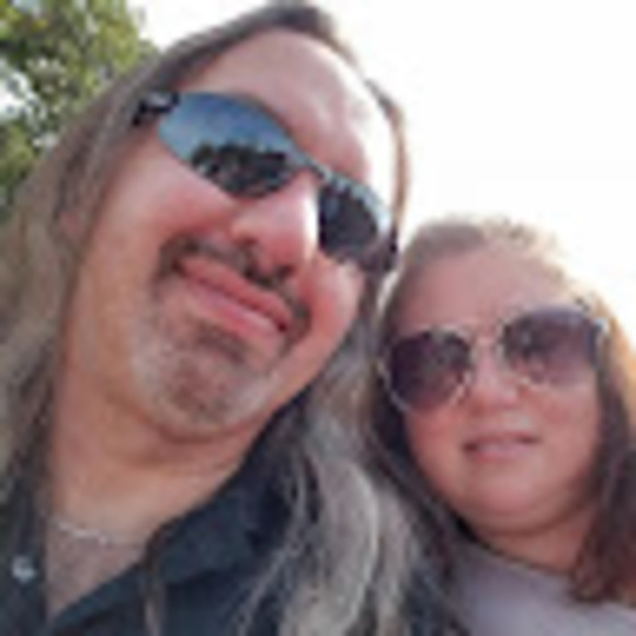 Profile Picture of Rebecca Ankiewicz (@rankiewicz) on Poshmark