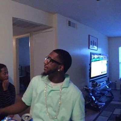 Profile Picture of Joe Rowe (@jrowe1081) on Twitter