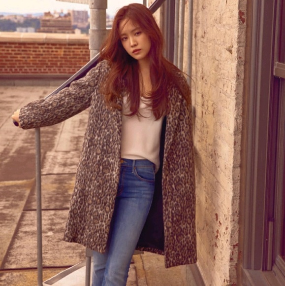 Profile Picture of Soo kyeong Ahn (@ddoong2) on Poshmark