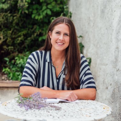Profile Picture of Alex Barton • Florist & Illustrator (@WebbandFarrer) on Twitter