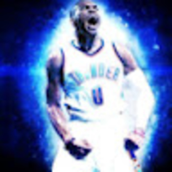 Profile Picture of Kayla Humes (@kaylahumes2) on Poshmark