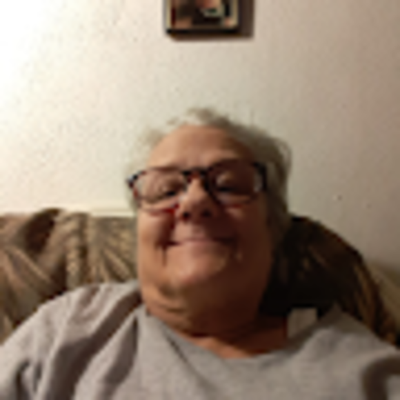 Profile Picture of Patty Pooler (@poolerpatty3) on Poshmark