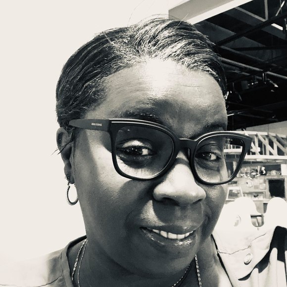 Profile Picture of Stacie Jenkins murray (@staciejenkin444) on Poshmark