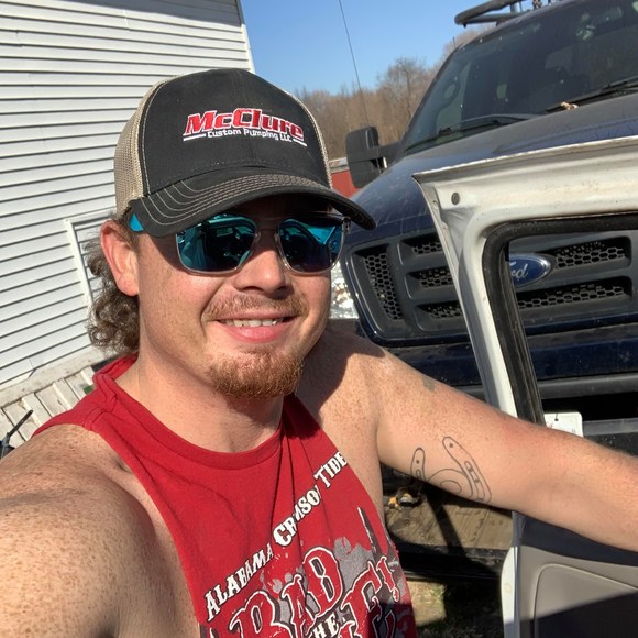 Profile Picture of Aaron Roth (@farmboy_1850) on Poshmark