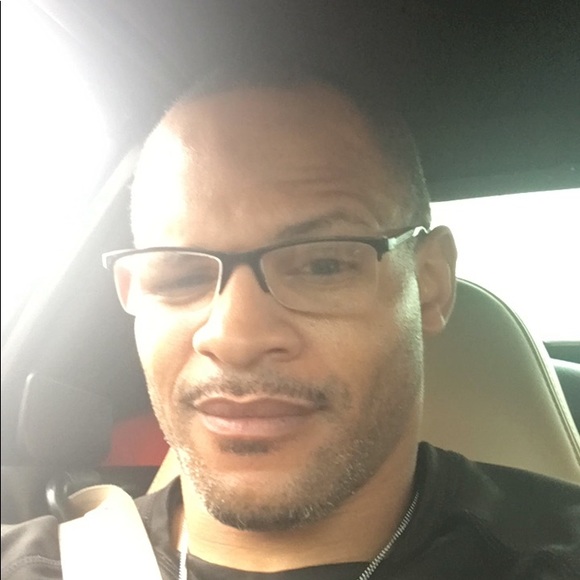 Profile Picture of Andre Mccullough (@dr_dre_541) on Poshmark