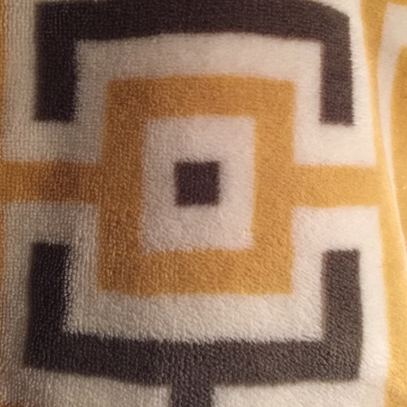 Profile Picture of Allison Kem (@alliemariek) on Poshmark