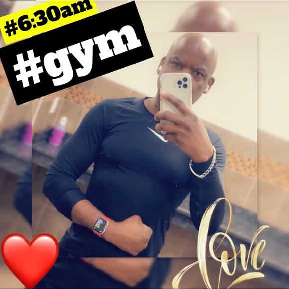 Profile Picture of Audley Notice (@audleynotice) on Poshmark