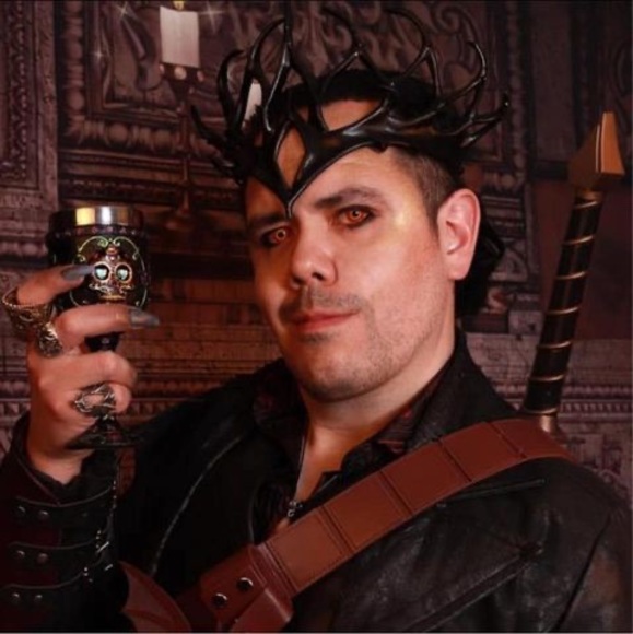 Profile Picture of Dorian Reyes black (@doriantheblack) on Poshmark