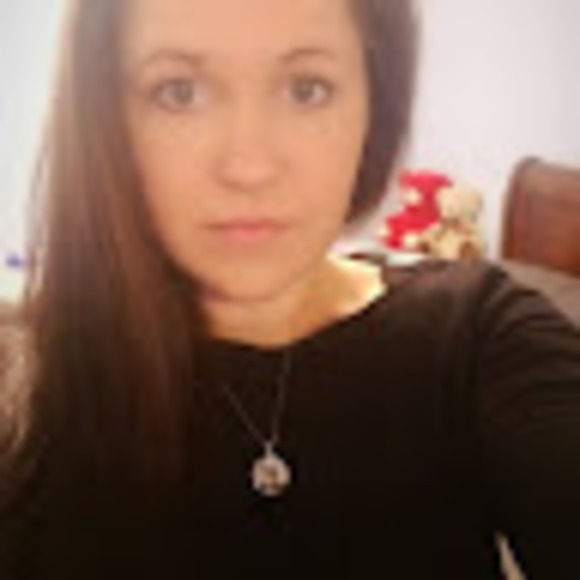 Profile Picture of Jamie Berrum (@jberrum) on Poshmark