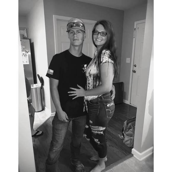 Profile Picture of Alyssa Ledbetter (@alyssaledbet182) on Poshmark