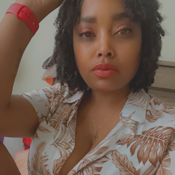 Profile Picture of Jasmine Mcphaul (@jasminemcphaul) on Poshmark