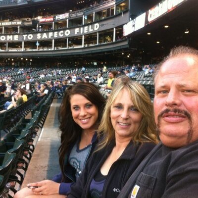 Profile Picture of Kathy Savage (@sportzmom023) on Twitter