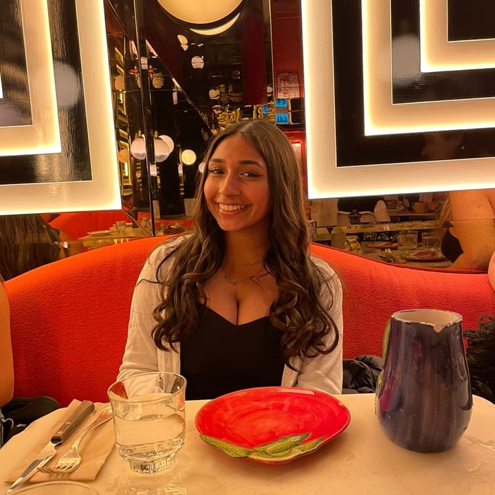 Profile Picture of Rhea (@rheashah_) on Tiktok