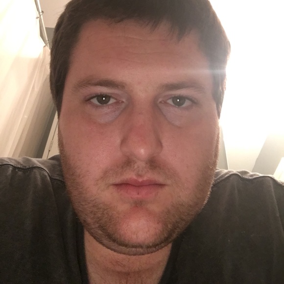 Profile Picture of Jared Waldren (@jaredw89) on Poshmark