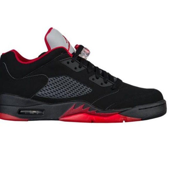 Profile Picture of Kristian Campbell (@kmcampbell1999) on Poshmark