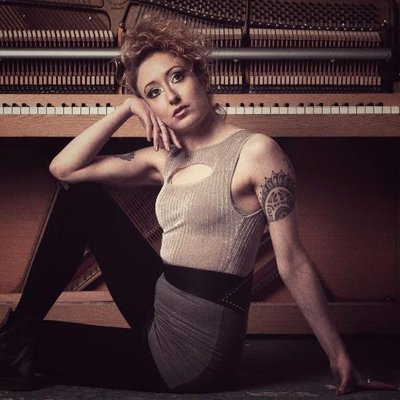 Profile Picture of Lena Cullen (@LenaCullenMusic) on Twitter