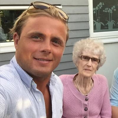 Profile Picture of John (@j_cederlund) on Twitter