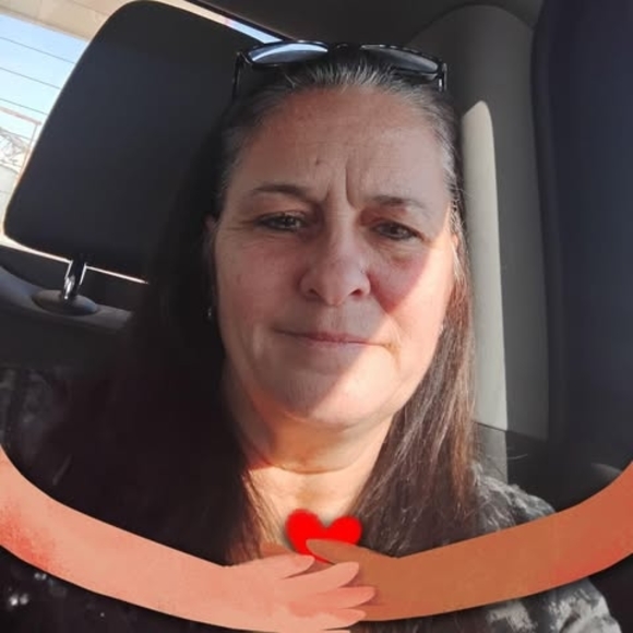 Profile Picture of Lisa Faughn (@lisajf2023) on Poshmark
