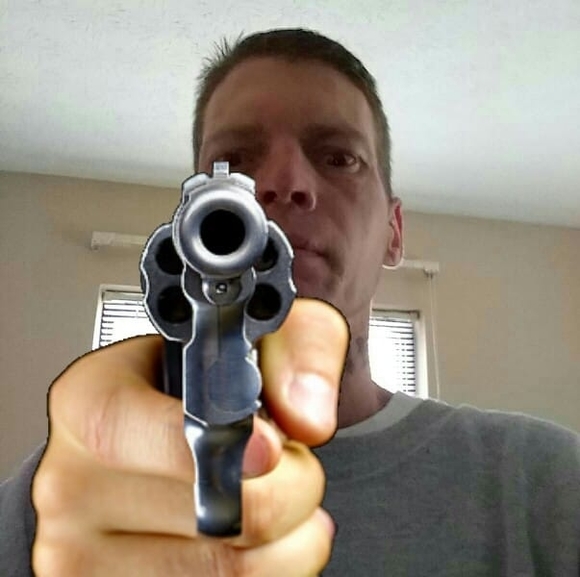 Profile Picture of Dennis Kiefer (@denniskiefer) on Poshmark