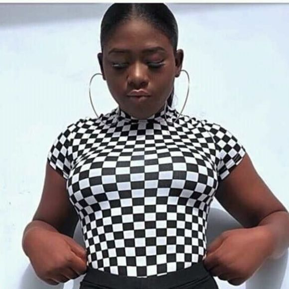 Profile Picture of Junou Junou (@juniaduclos) on Poshmark