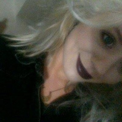 Profile Picture of Becky Keating (@itsbeckkybiatch) on Twitter