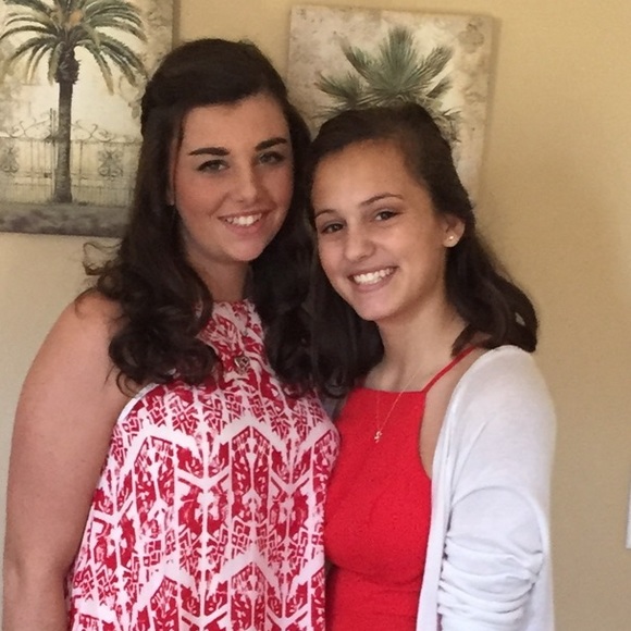 Profile Picture of Marissa Comly (@marissac8) on Poshmark