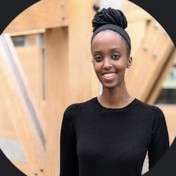 Profile Picture of Teta Gretha (@tgretha9) on Poshmark