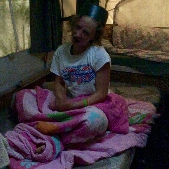 Profile Picture of April Mcalpine (@aprilmcalpine) on Poshmark