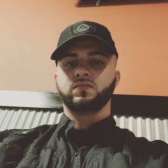 Adam Araujo - Poshmark Profile Picture of Adam Araujo (@acman911) on Poshmark