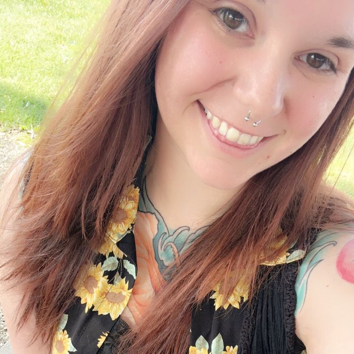 Emily Gregan - Tiktok Profile Picture of Emily Gregan (@emmaz98) on Tiktok